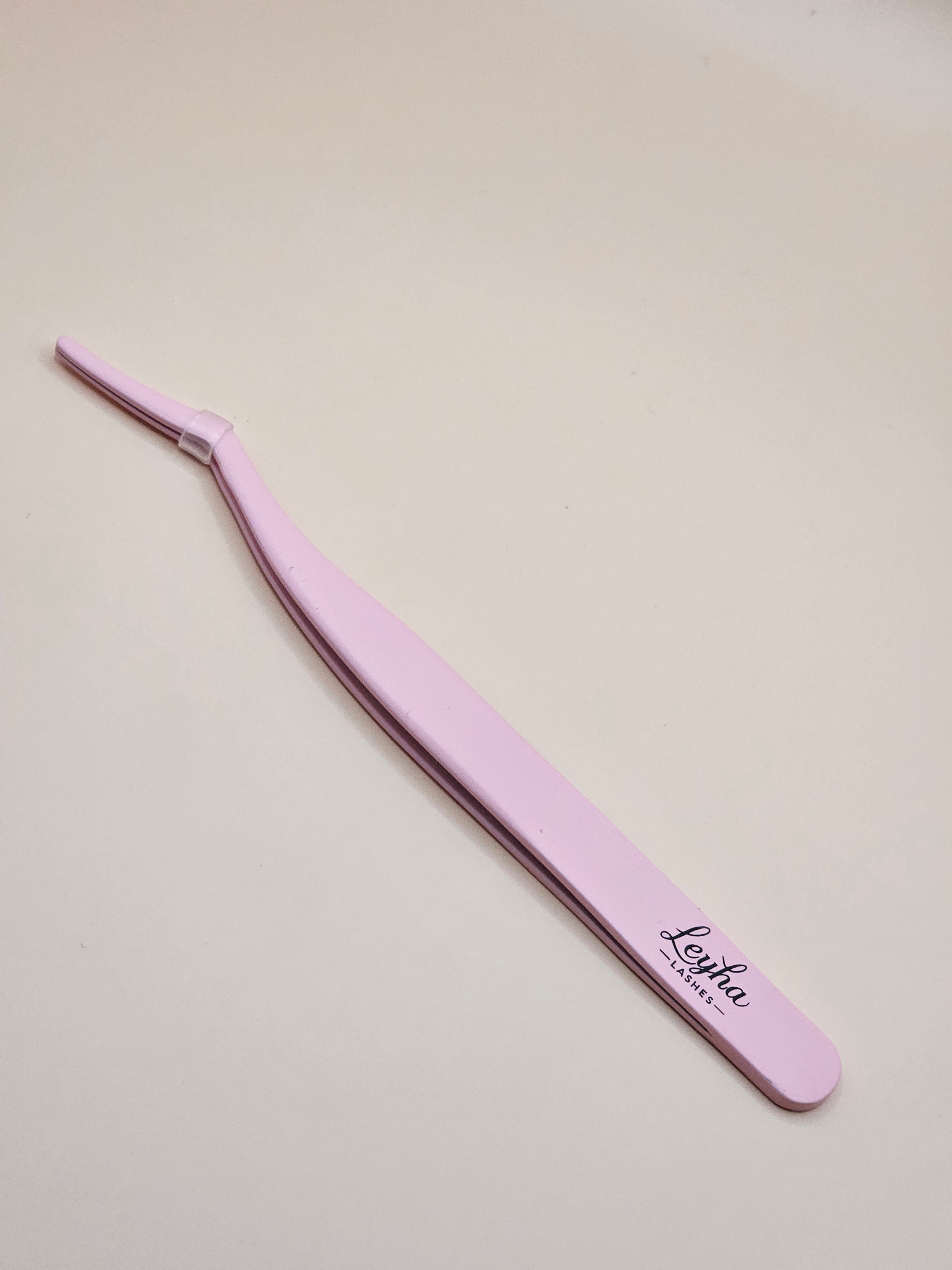 EYELASH APPLICATOR